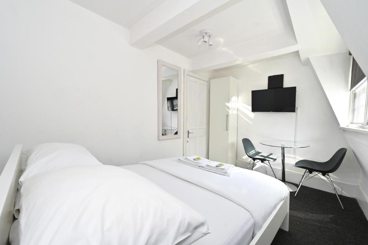 Soho, Piccadilly & Chinatown - Two Bedroom & Two Double Beds Apartment London Exterior photo